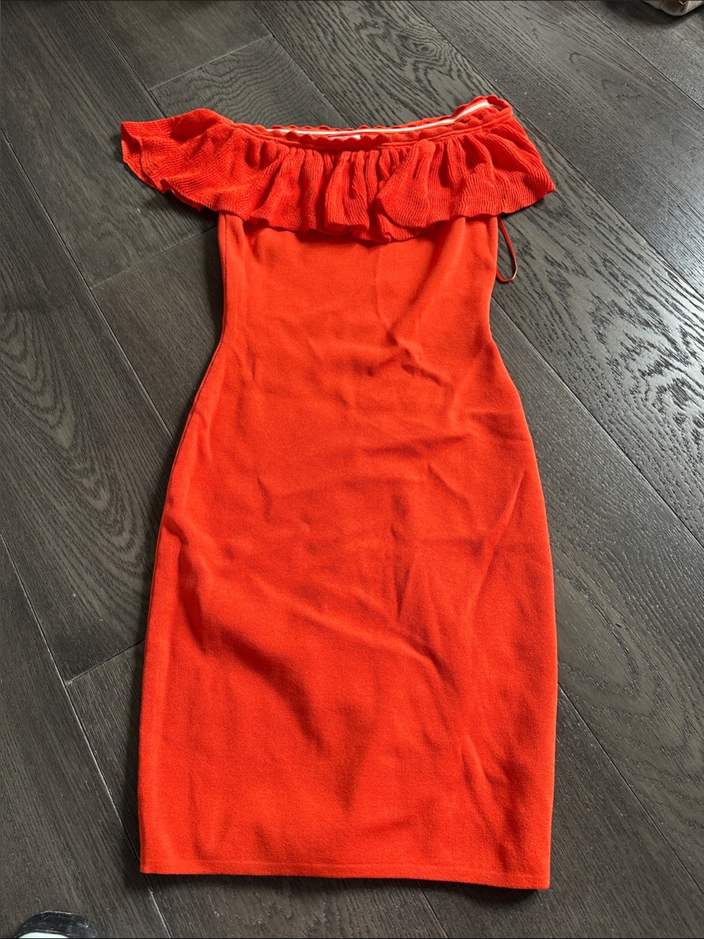 Off-Shoulder Ruffle Bodycon Dress in Bright orange